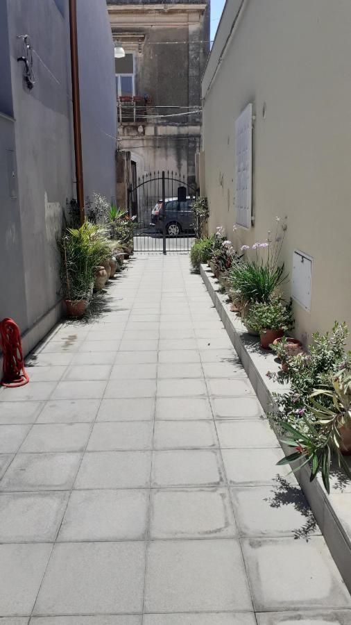 Ferienwohnung Il Cortile Della Patrona Syrakus Exterior foto