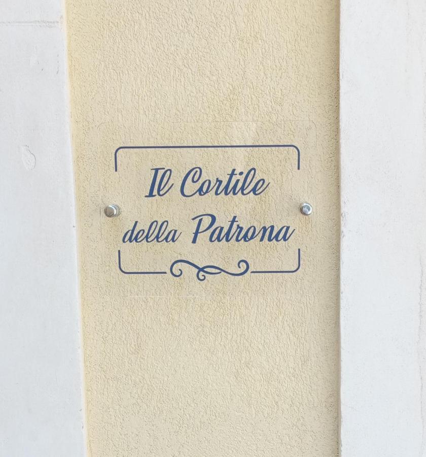 Ferienwohnung Il Cortile Della Patrona Syrakus Exterior foto
