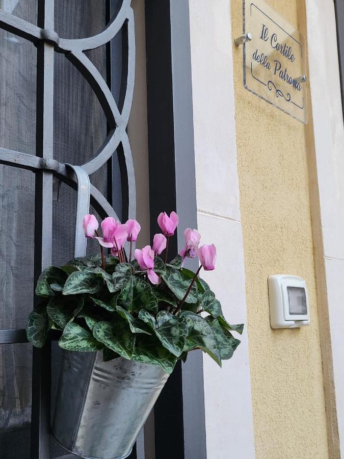 Ferienwohnung Il Cortile Della Patrona Syrakus Exterior foto