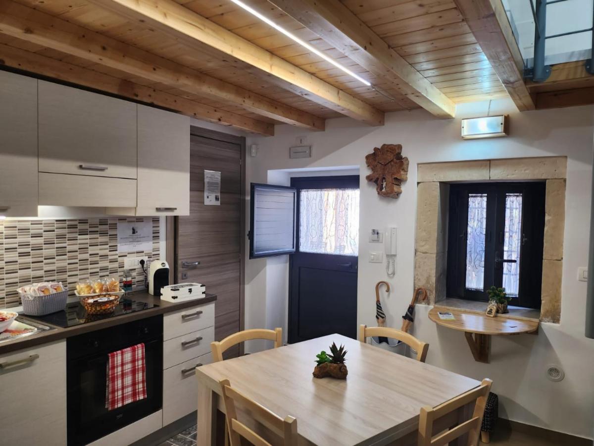 Ferienwohnung Il Cortile Della Patrona Syrakus Exterior foto